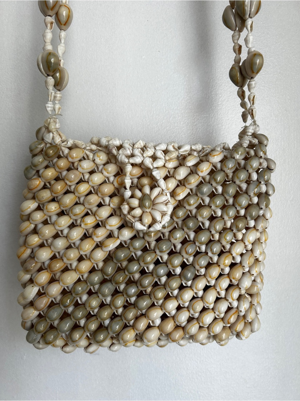 Vintage Handcrafted Shell Beaded Shoulder Bag in Natural Tones